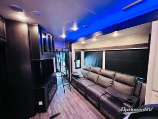 2023 Jayco Seismic Luxury Series 4113 RV Photo 2