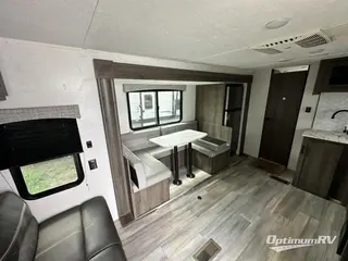 2022 Coachmen Clipper Ultra-Lite 262BHS RV Photo 3