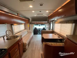 2008 Fleetwood Icon 24A RV Photo 2