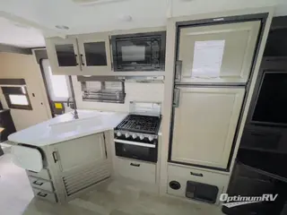 2022 Jayco Jay Feather 27BHB RV Photo 3