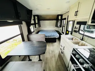 2022 Jayco Jay Flight SLX 8 224BH RV Photo 2