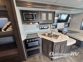 2022 Coachmen Pursuit 31BH RV Photo 3