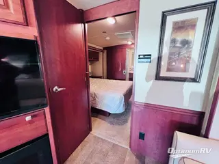 2014 Winnebago Vista 35F RV Photo 3