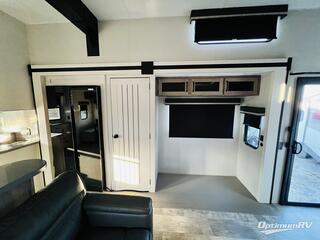 2025 Palomino Puma Destination 403LFT RV Photo 2