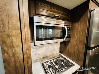 2021 Grand Design Solitude 380FL RV Photo 3