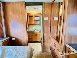 2013 Fleetwood Terra 35K RV Photo 4