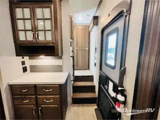 2019 Keystone alpine 3401RS RV Photo 3