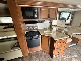 2015 Thor ACE 30.2 RV Photo 3