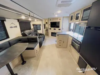 2023 Coachmen Apex Ultra-Lite 290BHS RV Photo 2