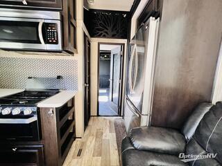 2019 Heartland Road Warrior 387 RV Photo 3