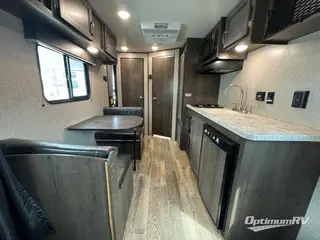 2021 Jayco Jay Flight SLX 7 195RB RV Photo 4