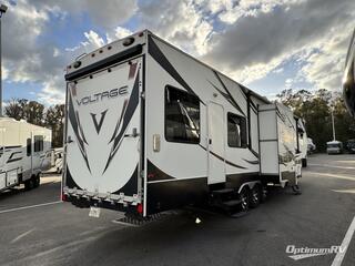 2012 Dutchmen Voltage V3900 RV Photo 2