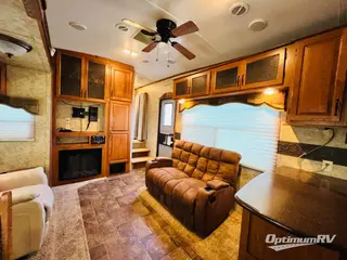 2012 Keystone Mountaineer 295RKD RV Photo 2