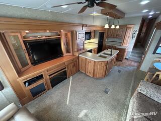 2011 Peterson Excel Limited 36GKE RV Photo 2