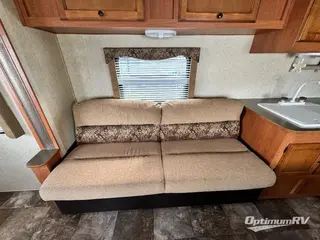 2014 Gulf Stream Gulf Breeze Ultra Lite 28 RLF RV Photo 3