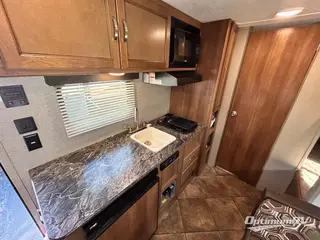 2018 Keystone Summerland Mini 1800BH RV Photo 3