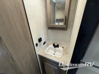 2022 Gulf Stream Kingsport Ultra Lite 248BH RV Photo 4