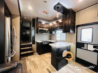 2020 Heartland Road Warrior 4275 RV Photo 3