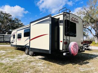 2017 Keystone Outback 312BH RV Photo 2