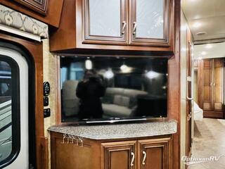 2015 Newmar Canyon Star 3612 RV Photo 2