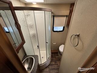 2018 Coachmen Pursuit 32 WC RV Photo 3