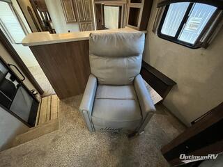 2016 Heartland Oakmont 400FL RV Photo 2