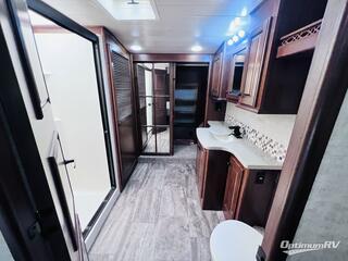 2015 Heartland Bighorn 3875FB RV Photo 4