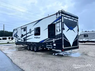 2021 Keystone Fuzion 419 RV Photo 2