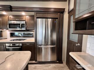 2019 Grand Design Solitude 310GK RV Photo 3