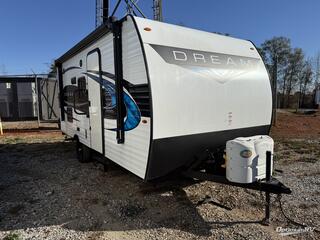 2018 Chinook Dream 175BH RV Photo 2