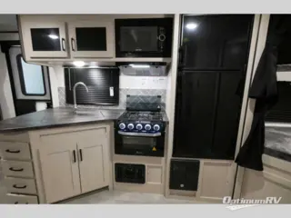 2022 Coachmen Apex Ultra-Lite 245BHS RV Photo 2