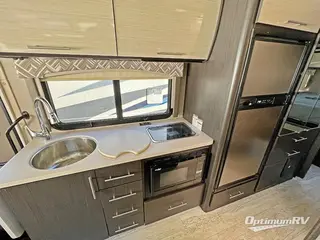 2018 Thor Axis 25.2 RV Photo 4