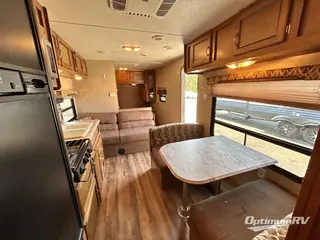 2016 Coachmen Catalina 273BH RV Photo 2