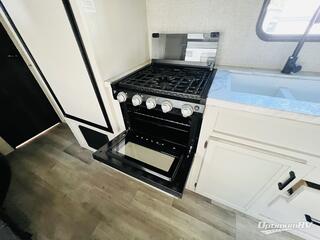 2022 Jayco Jay Flight SLX 264BH RV Photo 4