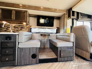 2020 Fleetwood Fortis 33HB RV Photo 2