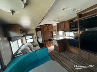 2013 Heartland Sundance 310BHK RV Photo 2