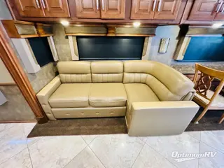 2014 Fleetwood Discovery 40X RV Photo 2