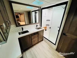 2022 Grand Design Solitude 380FL RV Photo 4