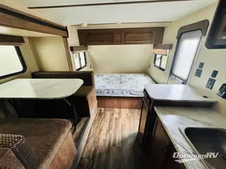 2018 Starcraft Autumn Ridge Outfitter 18BHS RV Photo 3