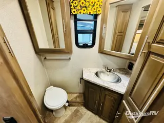 2018 Forest River Georgetown 5 Series 31R5 RV Photo 4