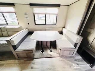 2021 Gulf Stream Conquest Ultra Lite 285DB RV Photo 2