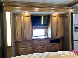 2015 Newmar Ventana 4037 RV Photo 4