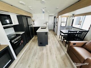 2024 Heartland North Trail 33RETS RV Photo 2