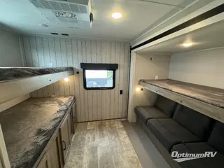 2024 Palomino Puma 32BHQS RV Photo 3