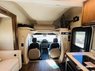 2020 Tiffin Wayfarer 25 RW RV Photo 2