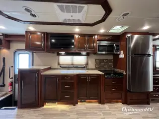 2018 Fleetwood Flair 31W RV Photo 3