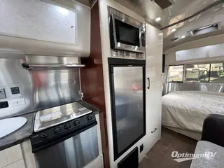 2018 Airstream International Serenity 23FB RV Photo 2