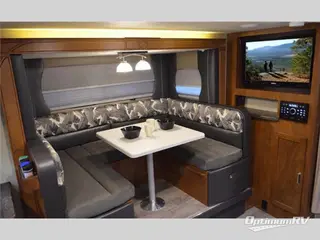 2018 Lance Lance Travel Trailers 2285 RV Photo 4