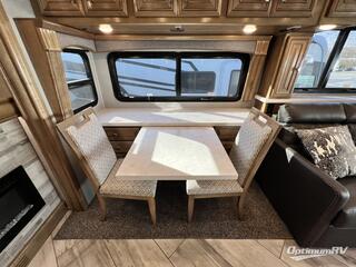 2021 Fleetwood Discovery LXE 40M RV Photo 2