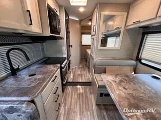 2023 Thor Four Winds 22B RV Photo 2